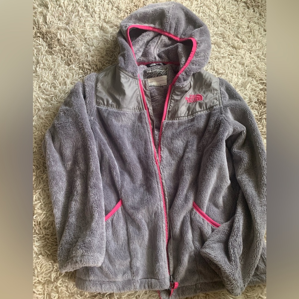 Gray North face girls jacket size 14/16. Very soft well loved
